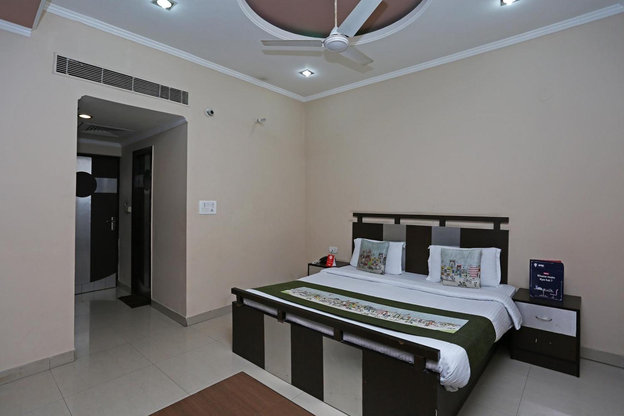 Hotel O Mukut Regency Ghaziabad Esterno foto