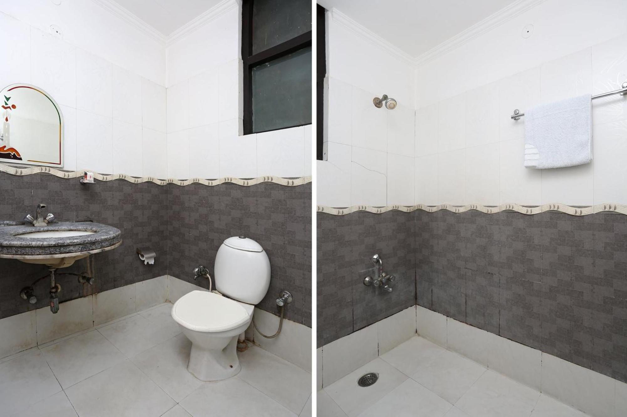 Hotel O Mukut Regency Ghaziabad Esterno foto