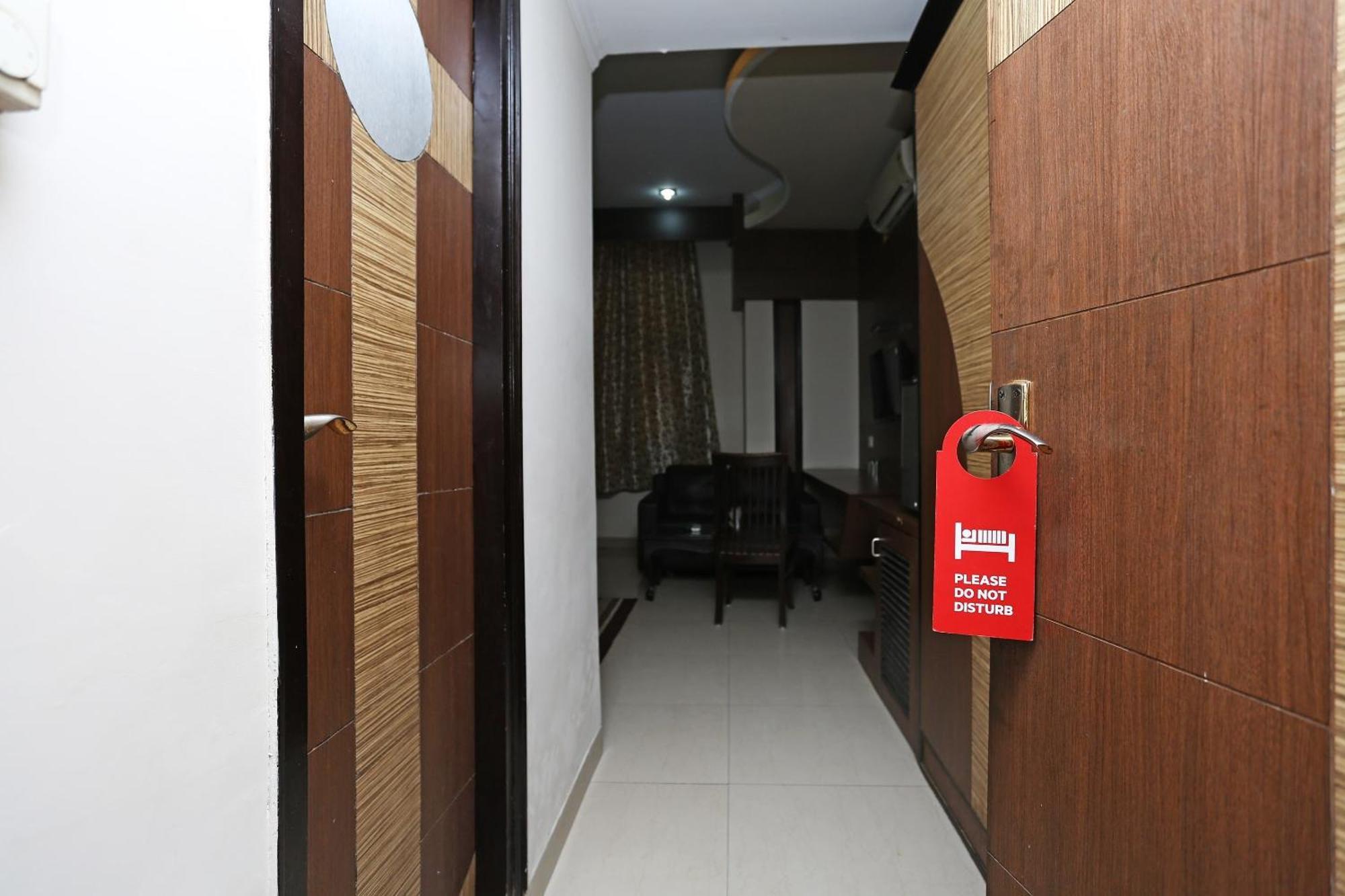 Hotel O Mukut Regency Ghaziabad Esterno foto