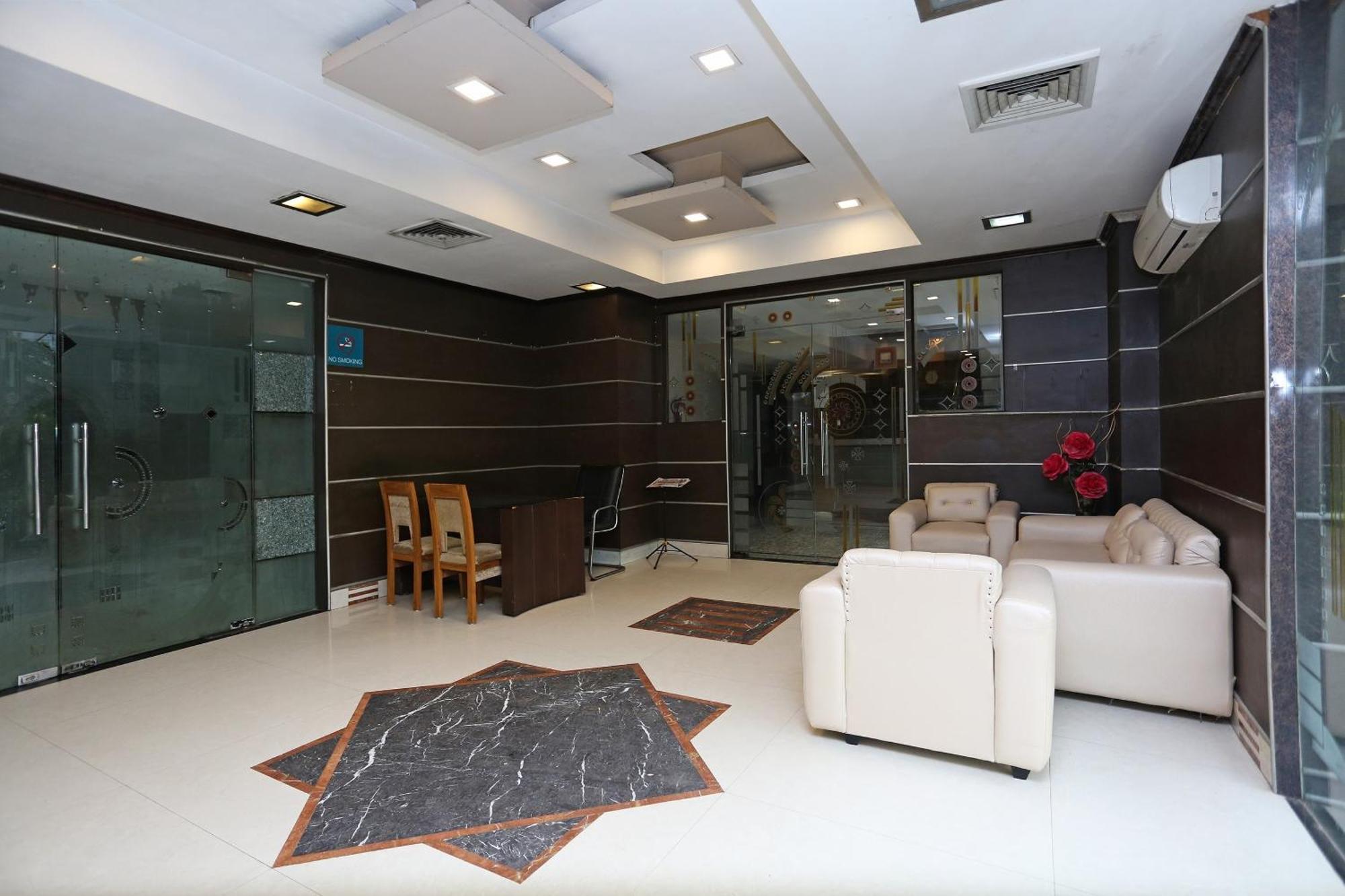 Hotel O Mukut Regency Ghaziabad Esterno foto
